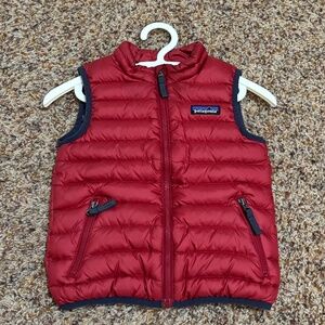 Patagonia baby down vest 3T Amazing Condition